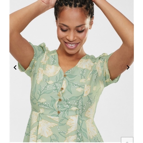 Modcloth x Collectif Romper One Piece US Size 6 Green  Floral Short Sleeve Zip U - Picture 5 of 16